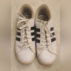 Women's Adidas Neo Baseline